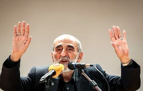 عذرخواهی حسین شریعتمداری از آیت الله سیستانی