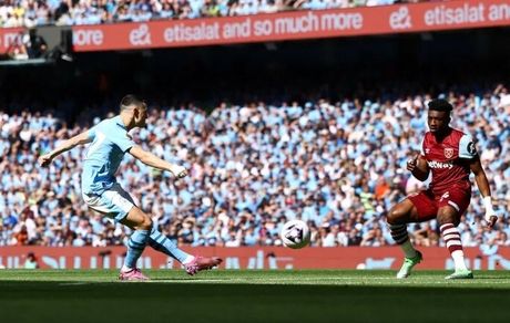 منچستر سیتی برای چهارمین سال متوالی قهرمان لیگ جزیره شد / آرسنال کم آورد