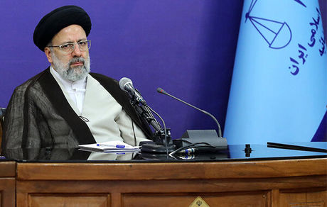 ئیس قوه قضائیه: مردم فساد و رانت خواری را اعلام کنند