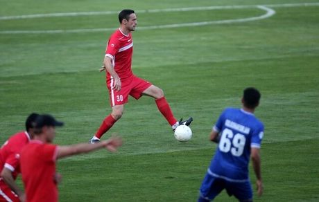 مدافع پرسپولیس بازی با سپاهان را از دست داد