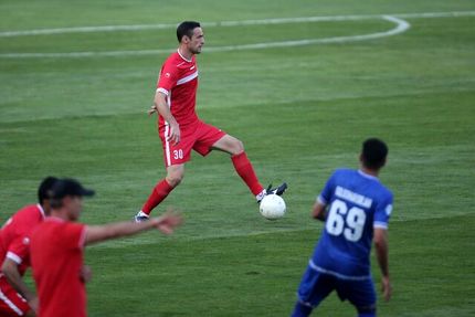 مدافع پرسپولیس بازی با سپاهان را از دست داد