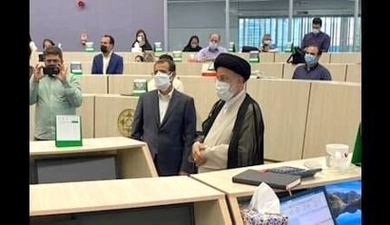 کاندیدای ریاست جمهوری به تالار بورس تهران رفت