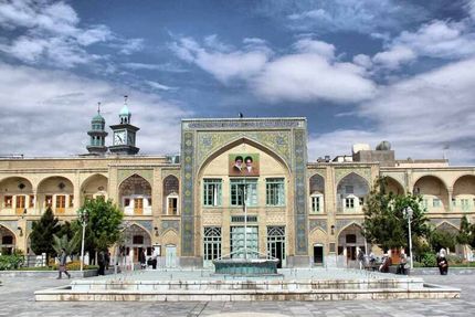 گرمای هوا و بحران برق، واحدهای حوزوی قم را تعطیل کرد