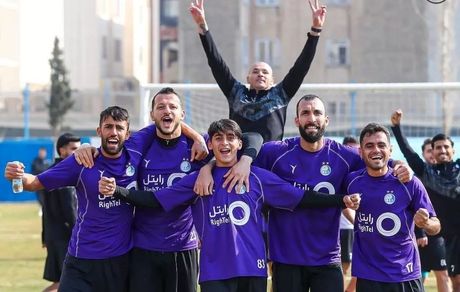 کارت بازی بازیکنان جدید استقلال صادر شد
