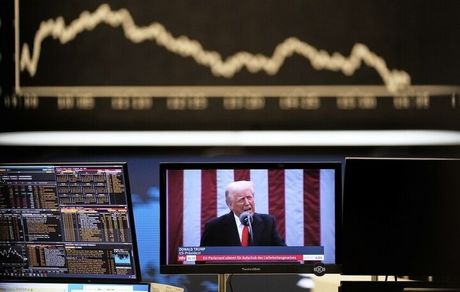 لغو بخش وسیعی از تعرفه های گمرکی وضع شده توسط دونالد ترامپ توسط دادگاه عالی آمریکا