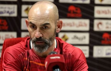 سرمربی تراکتور ماندنی است
