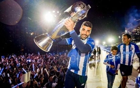 دو ایرانی در جمع ۷ بازیکن آسیایی برتر در فوتبال اروپا