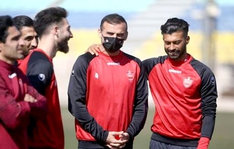 کارت بازی بازیکن جدید پرسپولیس صادر شد