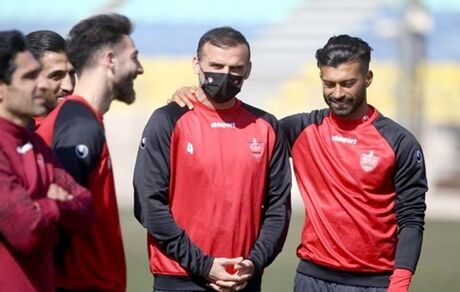 کارت بازی بازیکن جدید پرسپولیس صادر شد