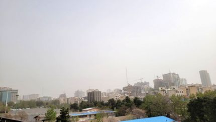 جلسه فوری برای تعطیلی تهران / دلیل: وضعیت نارنجی هوا