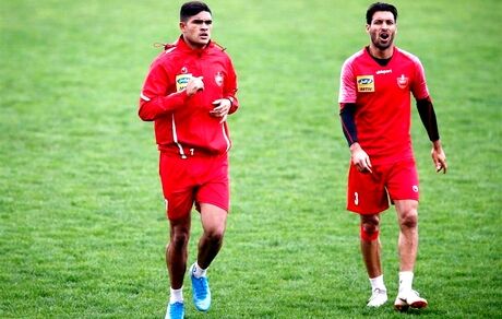  باشگاه پرسپولیس: هنوز با جونیور به توافق نرسیده‌ایم 