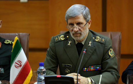 وزیر دفاع: انتقام خون شهید قاسم سلیمانی گرفته خواهد شد
