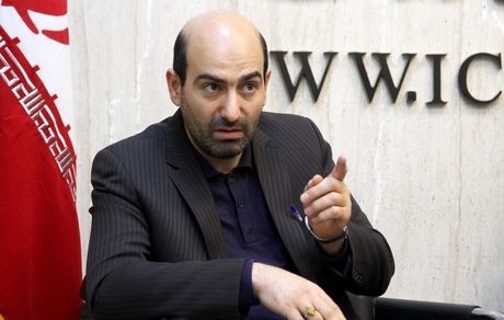 ادعای نماینده نجف آباد: ۵۷ نماینده مجلس هم دناپلاس گرفتند هم خودروی شاسی بلند!