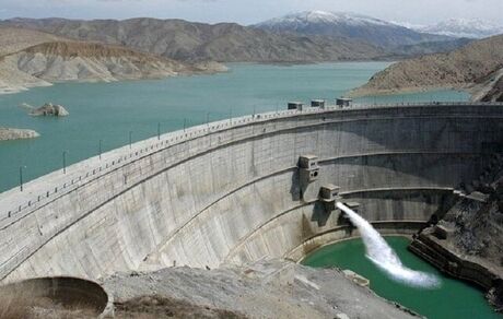 ۳۰۰ شهر دارای تنش آبی/کاهش ۲۲ درصدی حجم ذخایر آب در مخازن سدهای کشور