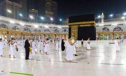 عربستان با حضور عمره‌گزاران خارجی موافقت کرد