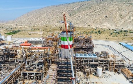 وعده بهره‌برداری از ۱۲ طرح پتروشیمی تا پایان امسال