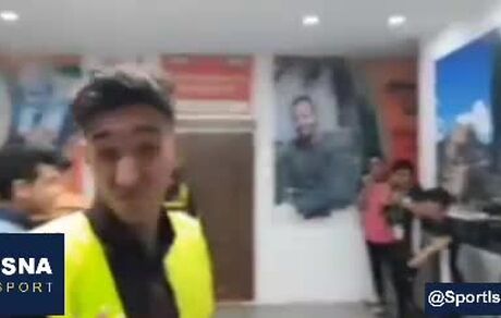 گاز اشک آور وسط بازی لیگ برتر بین پرسپولیس و مس کرمان