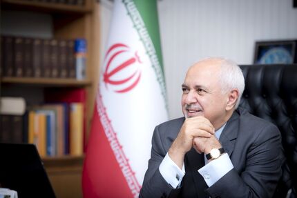 ظریف: ایران وارد جنگ نخواهدشد / اسرائیل از خطوط قرمز عبور کرده است