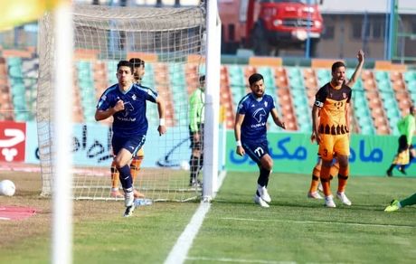 ذوب‌آهن نمی‌برد / خروج شهرخودرو از بحران