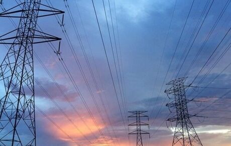 تابستان بسیار سختی برای تامین برق پیش رو داریم