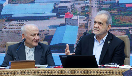 پزشکیان: ما بی هیچ شکی آینده را با تمام قدرت می‌سازیم / سعی کردیم مدیریت را به استان‌ها واگذار کنیم