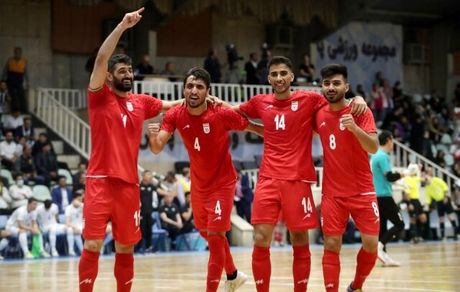 تیم ملی فوتسال، ازبکستان را گل باران کرد