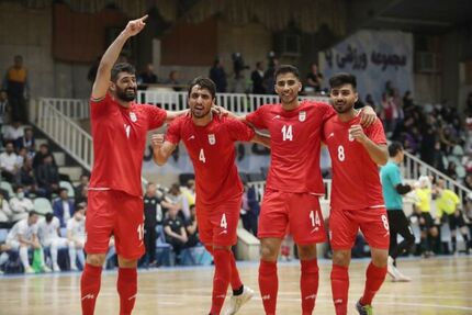 تیم ملی فوتسال، ازبکستان را گل باران کرد