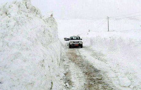 بارش ۳۰ سانتیمتری برف در ملایر