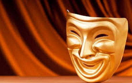 کارت واکسیناسیون برای حضور در تئاتر الزامی شود