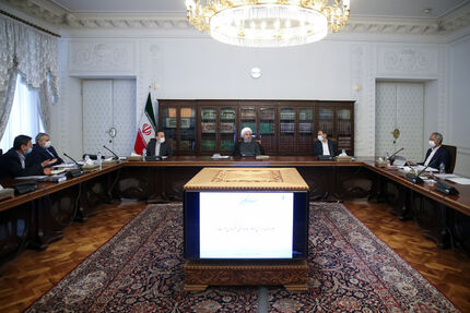 روحانی: دولت به عهد خود در مبارزه با فقر مطلق پایبند است