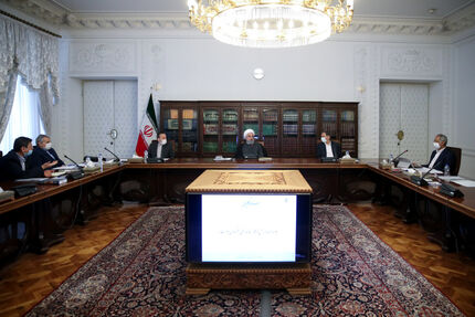 روحانی: دولت به عهد خود در مبارزه با فقر مطلق پایبند است