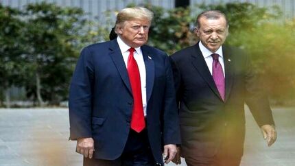 
آنکارا: اردوغان و ترامپ درباره عملیات "چشمه صلح" توافق کردند
