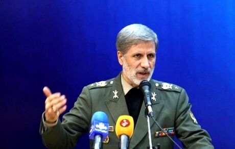وزیر دفاع: به اوج فناوری‌های دفاعی در تحریم‌ها رسیدیم