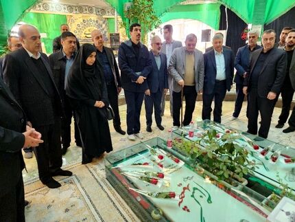 بازدید  وزیر راه و مدیرعامل بانک مسکن از پروژه های نهضت ملی پردیس