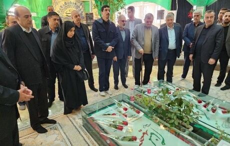 بازدید  وزیر راه و مدیرعامل بانک مسکن از پروژه های نهضت ملی پردیس