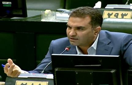 وعده افزایش تعرفه واردات خودروهای لوکس و کاهش تعرفه سایر خودروها در سال آینده