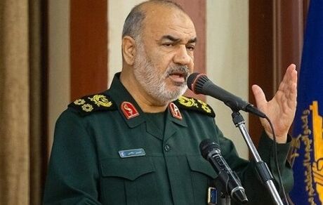 سلامی: گزینه‌های روی میز آمریکا علیه ایران تضعیف شده است