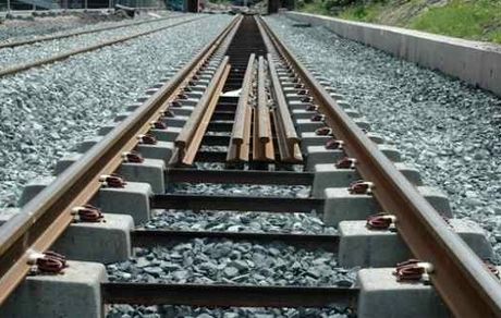 سرنوشت قطار سریع‌السیر تهران-قم-اصفهان به کجا می‌رسد؟