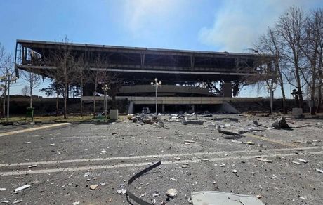 سالن ۱۲ هزار نفری مجموعه ورزشی آزادی تهران تخریب شد / عکس