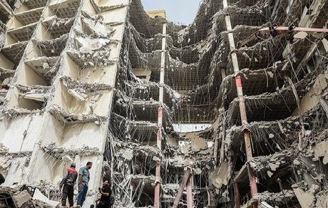 اعلام ۳۸ مفقودی در حادثه ریزش متروپل در آبادان