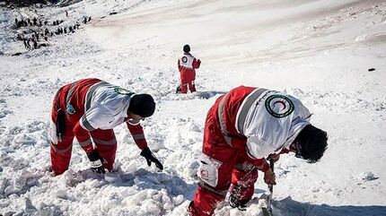 پیدا شدن یکی از کوهنوردان مفقود شده در ارتفاعات الوند