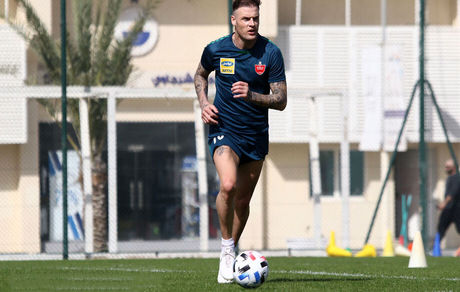 جمع‌آوری مدارک برای شکایت پرسپولیس از استوکس