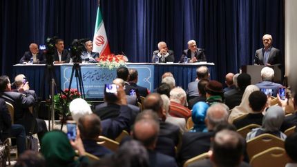 تلاش خواهیم کرد بر پایه صداقت از کمک همه نخبگان و افراد توانمند در مسیر ساختن ایران یاری بگیریم