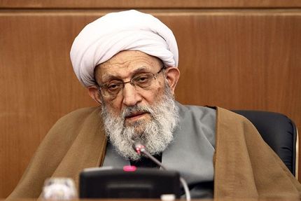 جای خالی آیت‌الله در بین اصولگرایان ۵ ساله شد/ ناطق‌نوری نخ تسبیح وحدت می‌شود؟