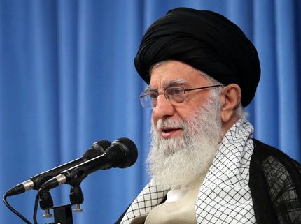 پخش زنده سخنرانی رهبر معظم انقلاب