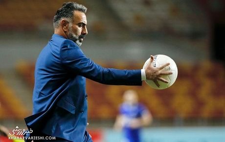 محمود فکری: برای زدن تیم من، سؤالات را طراحی می‌کنند!