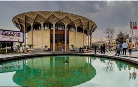 تئاترها، دو شب تعطیل شدند