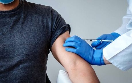 1000 واکسن فوری به اهالی سینما مشغول به کار اختصاص بدهید