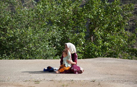 رشد ۱۰.۵ درصدی «ازدواج» دختران ۱۰ تا ۱۴ ساله/ ثبت ۷۲۵ «طلاق» برای دختران این رده سنی