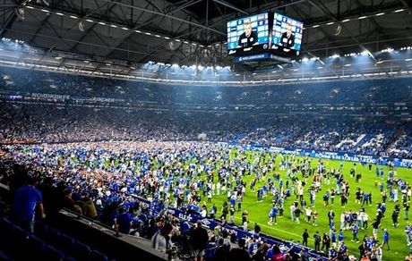 ۱۸ مصدوم در جشن صعود شالکه به بوندسلیگا